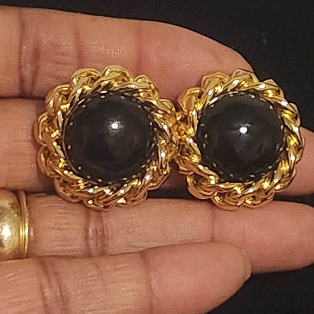 Christian Dior Vintage Gold Tone‎ Black Cabochon Rope Border Clip On Earrings
